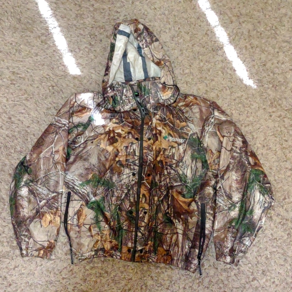 Men's camo Frogg Togg